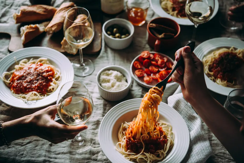 A plate of fresh-twirled spaghetti